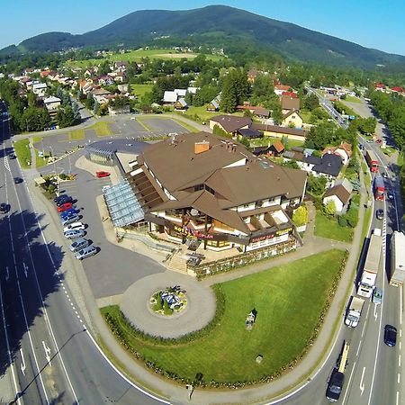 Hotel Eroplan Rožnov pod Radhoštěm Eksteriør billede